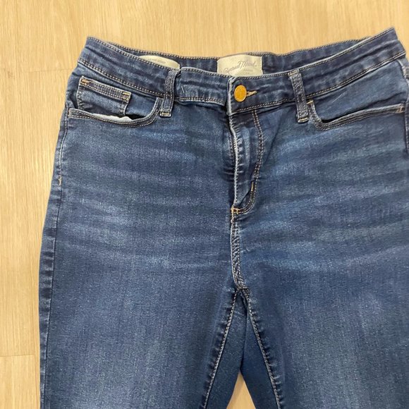 Universal Thread Dark Navy Mid Rise Skinny Jeans - Size 10/30R - Picture 2 of 5